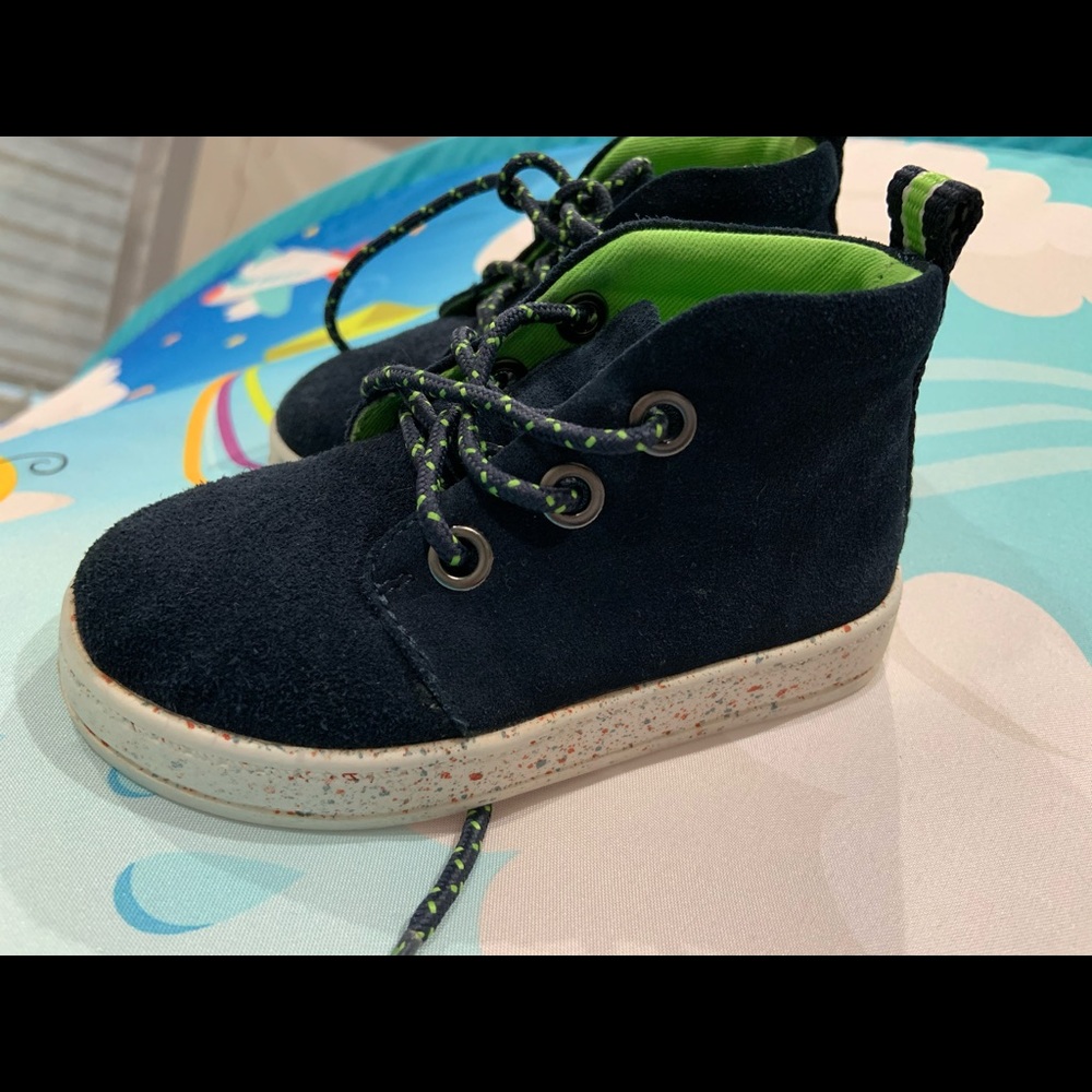 Sole play suede baby boots